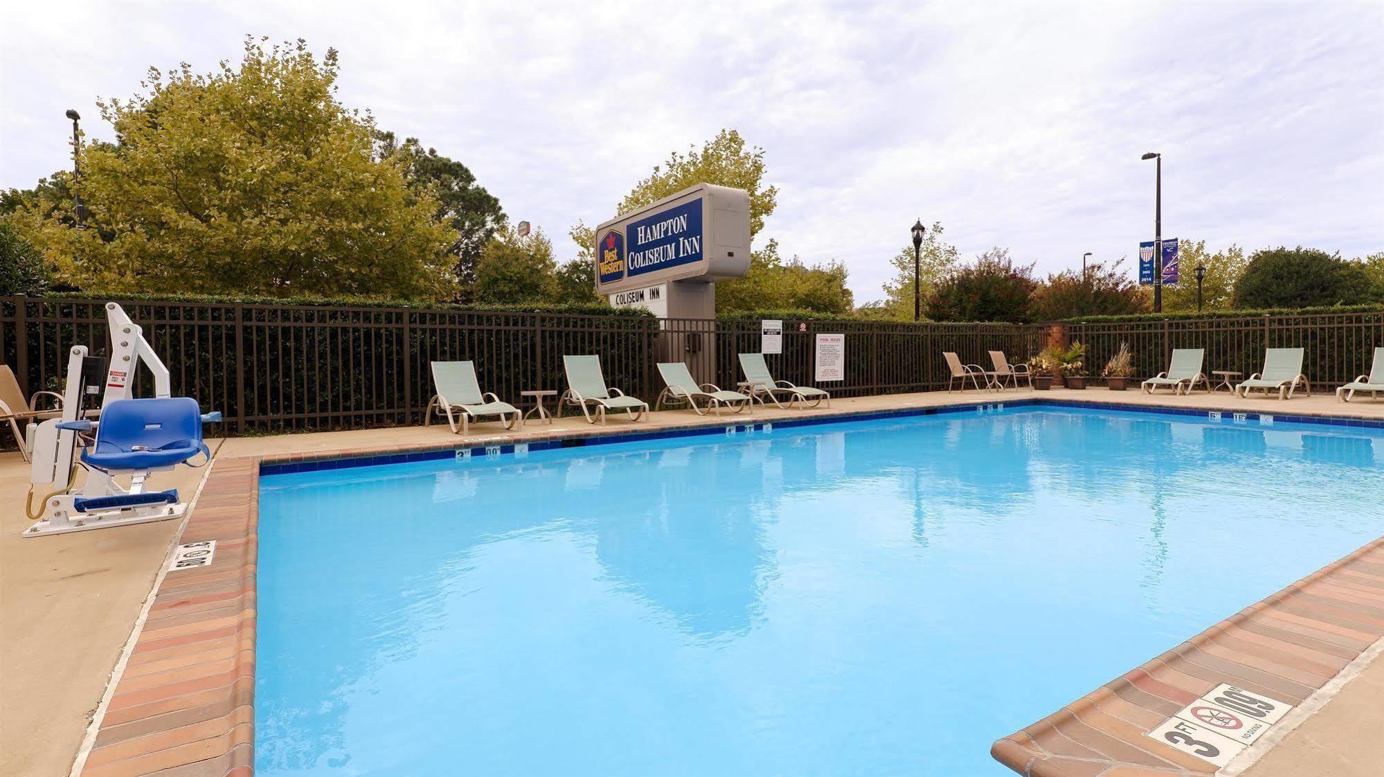 Best Western Hampton Coliseum Inn Екстериор снимка